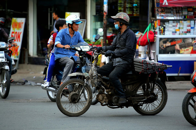 Đã[-]tăng[-]thuế[-]môi[-]trường,[-]còn[-]thu[-]thêm[-]phí[-]khí[-]thải?